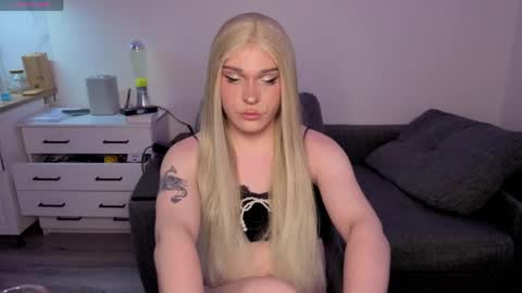 ALENA  INDEPENDENT MODEL online show from April 2026 02:30:01 PM