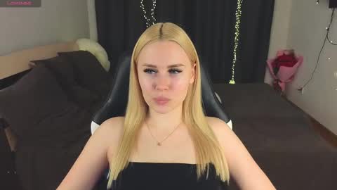 Alena online show from February 2025 02:16:02 PM