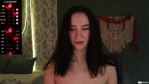 Snapshot of alena_navi chatting on December 2024 08:07:02 PM Alena online show from December 2024 08:07:02 PM