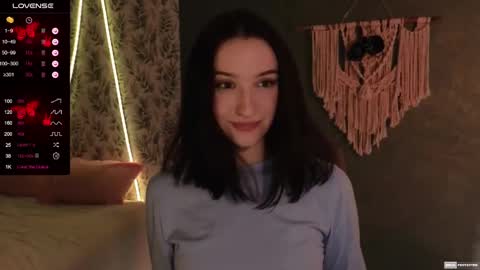 Snapshot of alena_navi chatting on January 2025 05:39:01 PM Alena online show from January 2025 05:39:01 PM