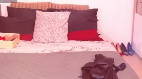 Alenni online show from July 2026 02:58:02 AM