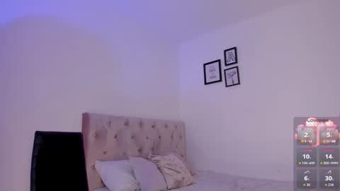 Snapshot of alesay_dreams chatting on November 2025 05:40:02 AM Alesay online show from November 2025 05:40:02 AM