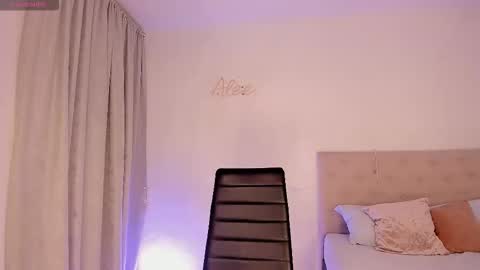 Snapshot of alesay_dreams chatting on March 2026 01:52:02 AM Alesay online show from March 2026 01:52:02 AM