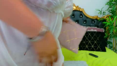alesha_arabian_ online show from May 2026 04:09:02 AM