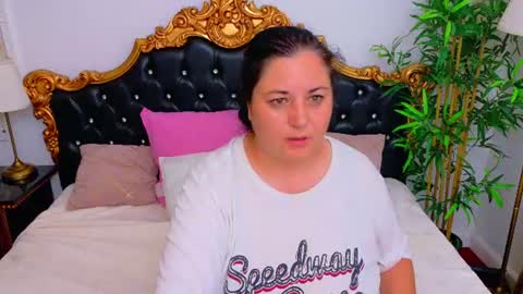 alesha_arabian_ online show from July 2026 08:02:01 PM