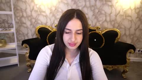 alesiadessmond online show from July 2026 07:16:01 PM