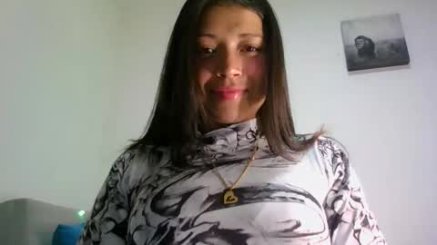 QUEEN OFF MILk  IM BACK  15 NOV online show from May 2026 12:05:01 AM