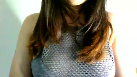 QUEEN OFF MILk  IM BACK  15 NOV online show from May 2026 09:33:01 PM
