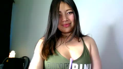 QUEEN OFF MILk  IM BACK  15 NOV online show from May 2026 11:13:02 PM