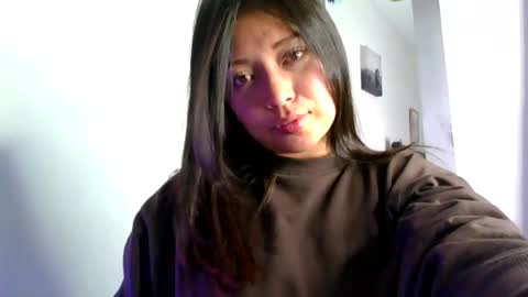 QUEEN OFF MILk  IM BACK  15 NOV online show from June 2026 11:54:01 PM