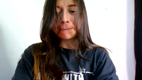 QUEEN OFF MILk  IM BACK  15 NOV online show from June 2026 11:46:02 PM