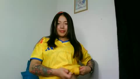 QUEEN OFF MILk  IM BACK  15 NOV online show from June 2026 12:31:01 AM