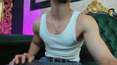Alessandro King online show from September 2025 02:54:01 PM