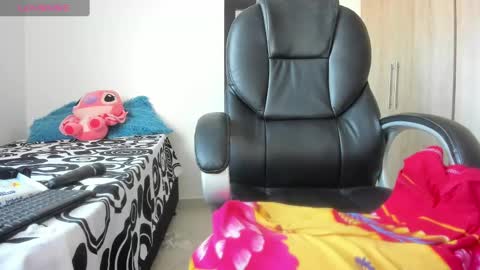 Alessa Weet online show from January 2025 09:19:01 PM