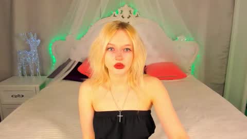 Snapshot of alessakiss chatting on December 2025 08:42:02 AM alessakiss online show from December 2025 08:42:02 AM