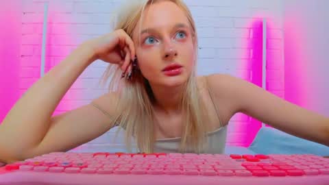 alessakiss online show from June 2026 02:20:02 AM