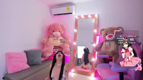 Alessa online show from September 2025 06:40:01 PM