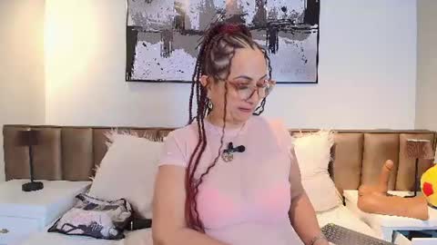 Alessandra online show from June 2026 12:29:02 PM