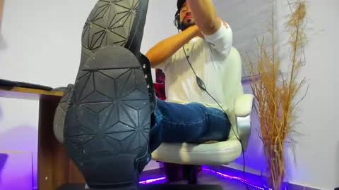 Snapshot of alessandro__wye chatting on December 2024 01:25:01 AM ALESSANDRO WYE online show from December 2024 01:25:01 AM