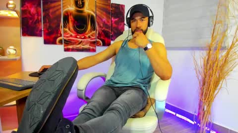 Snapshot of alessandro__wye chatting on January 2025 09:40:01 AM ALESSANDRO WYE online show from January 2025 09:40:01 AM