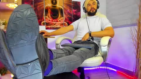 Snapshot of alessandro__wye chatting on January 2025 08:25:01 AM ALESSANDRO WYE online show from January 2025 08:25:01 AM