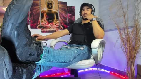 Snapshot of alessandro__wye chatting on February 2025 02:51:02 AM ALESSANDRO WYE online show from February 2025 02:51:02 AM