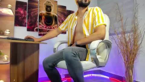 Snapshot of alessandro__wye chatting on February 2025 05:05:02 AM ALESSANDRO WYE online show from February 2025 05:05:02 AM