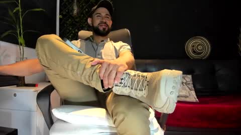 Snapshot of alessandro__wye chatting on September 2025 08:31:02 AM ALESSANDRO WYE online show from September 2025 08:31:02 AM