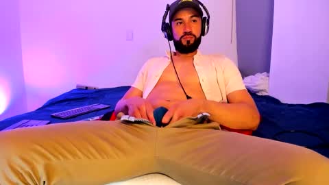 Snapshot of alessandro__wye chatting on December 2025 06:54:02 AM ALESSANDRO WYE online show from December 2025 06:54:02 AM