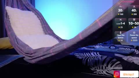 Kciqu3  Independent model online show from December 2025 04:19:01 AM