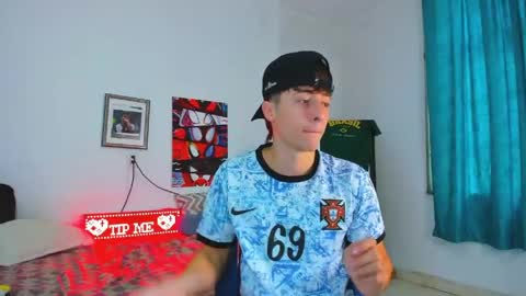 Alessandro Dybala online show from April 2026 01:41:02 PM