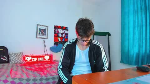 Alessandro Dybala online show from May 2026 12:10:01 PM