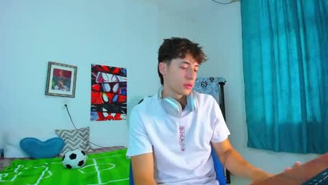 Alessandro Dybala online show from May 2026 12:12:01 PM