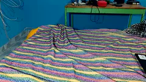 alessandrodmv online show from April 2026 08:34:01 AM