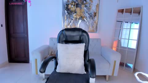 ALESSA ROMERO  online show from March 2026 05:05:01 PM