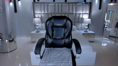 ALESSA ROMERO  online show from July 2026 07:27:02 PM