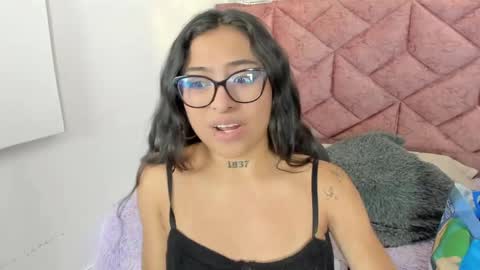 Alessia  online show from May 2026 01:35:01 AM
