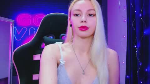 alessiacroft online show from February 2026 05:44:01 AM