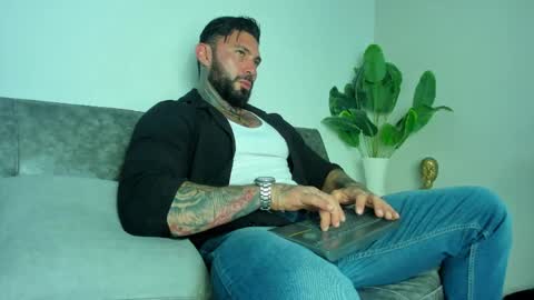 Aless Rose online show from May 2026 11:57:02 PM