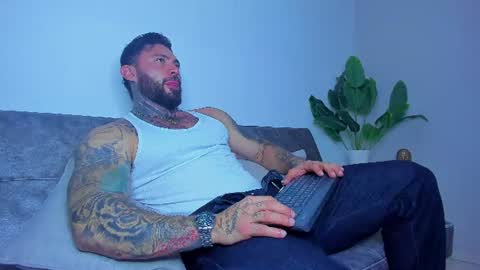 Aless Rose online show from June 2026 09:32:02 PM