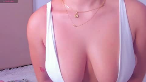 Alessia Moon online show from July 2026 01:16:01 PM