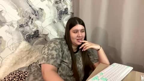 Aletta Oushen online show from February 2025 01:59:02 PM