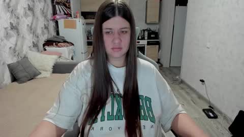 Aletta Oushen online show from November 2025 11:16:02 AM