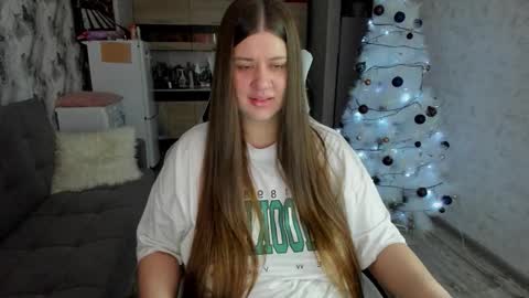 Aletta Oushen online show from December 2025 09:57:02 AM