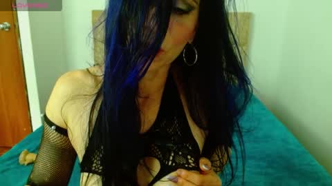 alettallove online show from May 2026 02:45:02 PM