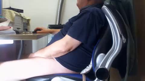 Snapshot of alex47100 chatting on December 2024 02:58:02 PM alex47100 online show from December 2024 02:58:02 PM