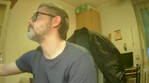 Snapshot of alex81pv1981 chatting on January 2025 03:29:02 PM alex81pv1981 online show from January 2025 03:29:02 PM