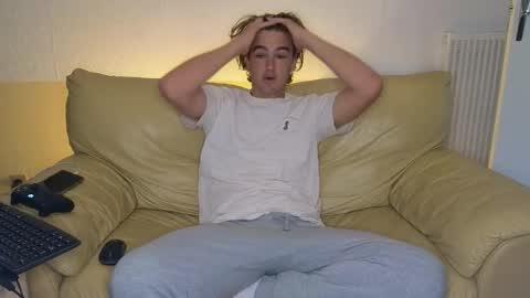 Alex83530 online show from November 2025 10:13:02 AM