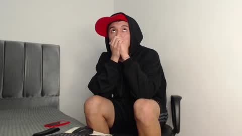 Owen online show from December 2024 03:20:01 AM