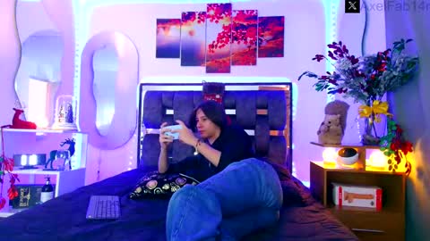 sneider online show from December 2024 06:25:01 PM